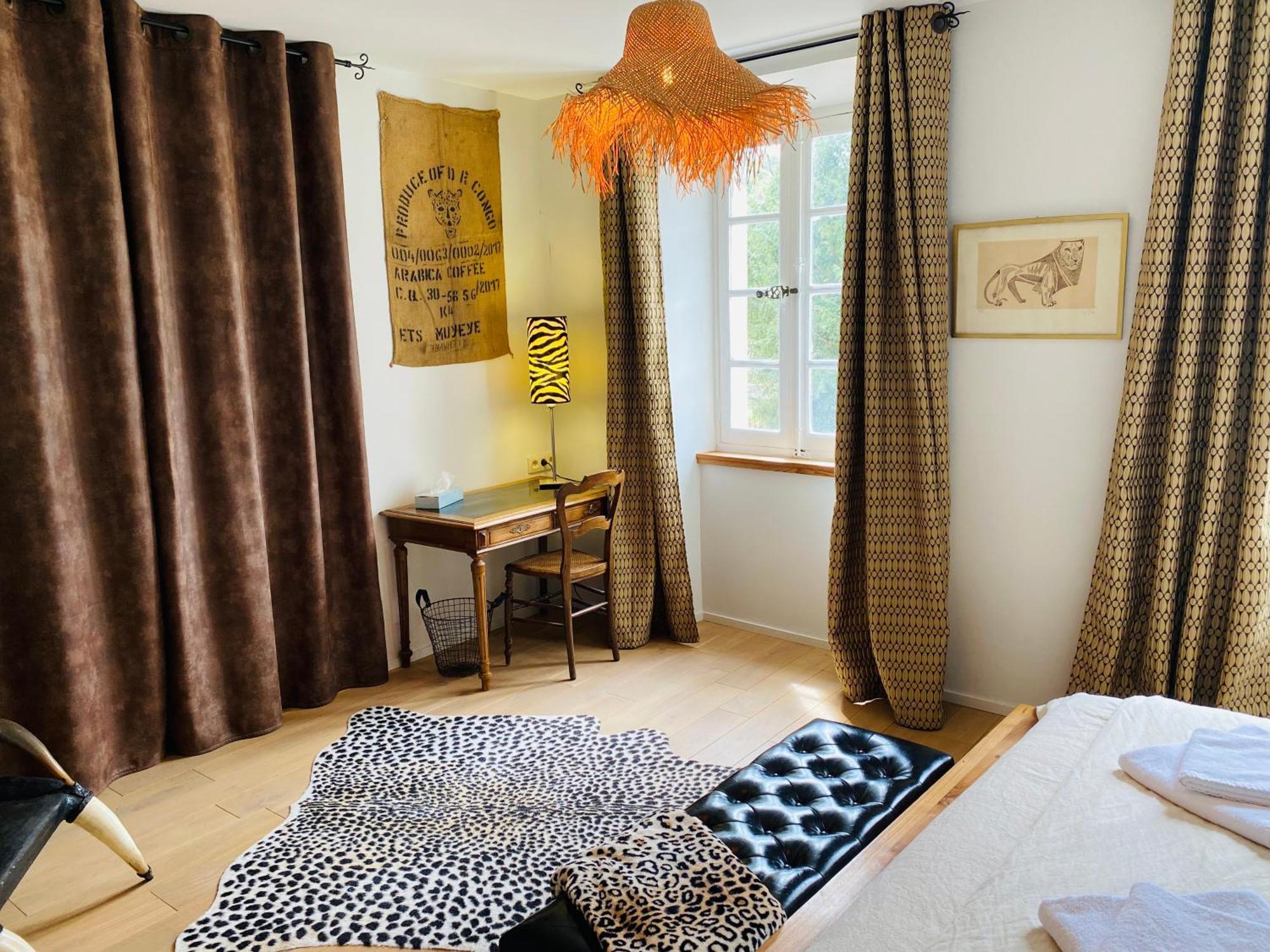 Aux Berges Du Libre Bed & Breakfast Felines-Termenes Oda fotoğraf